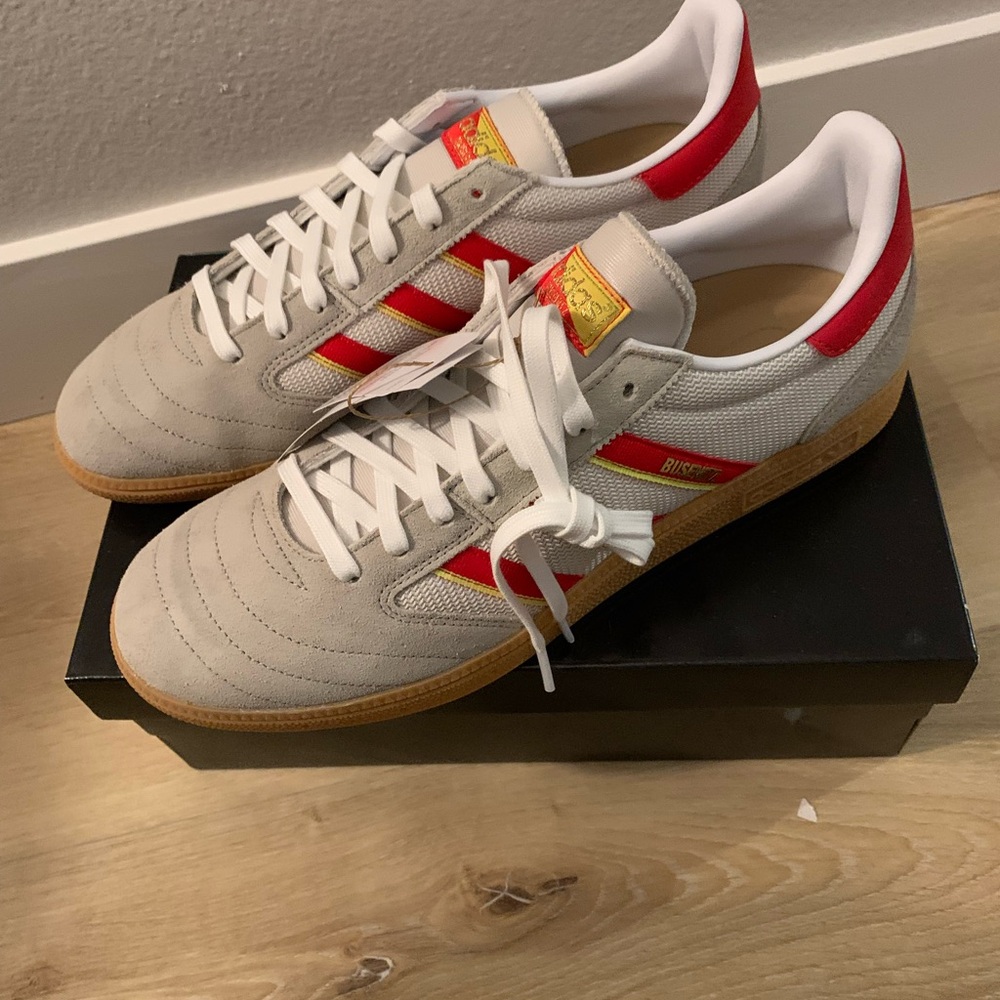 NIB Adidas Busenitz Vintage Original Mens Size 12 Shoe Feather Grey Red JI4416